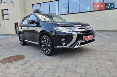 Внедорожник / Кроссовер Mitsubishi Outlander 2018 в Стрые