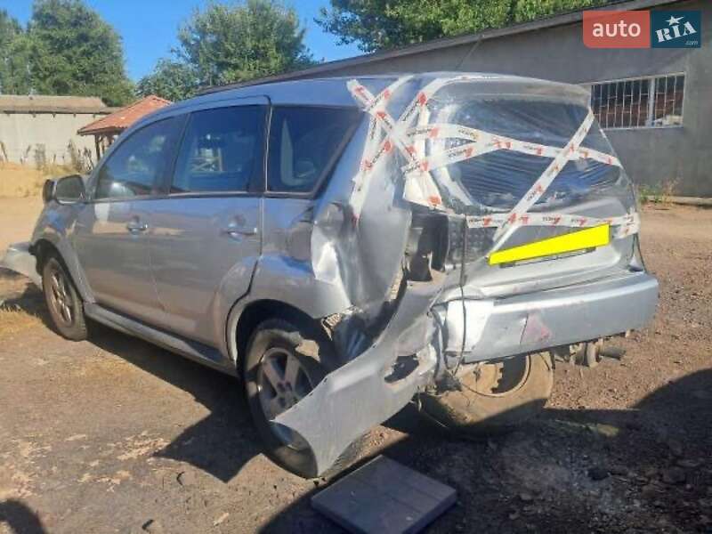Внедорожник / Кроссовер Mitsubishi Outlander 2010 в Киеве
