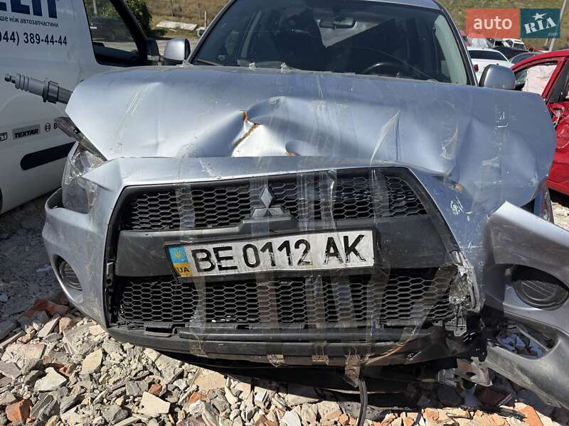 Внедорожник / Кроссовер Mitsubishi Outlander 2010 в Киеве