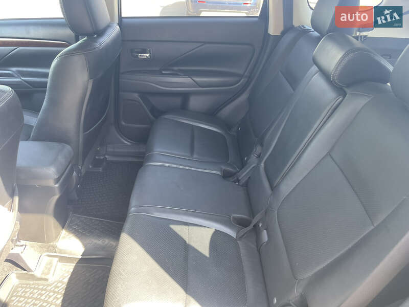 Позашляховик / Кросовер Mitsubishi Outlander 2013 в Харкові фото 8 Позашляховик / Кросовер Mitsubishi Outlander 2013 в Харкові