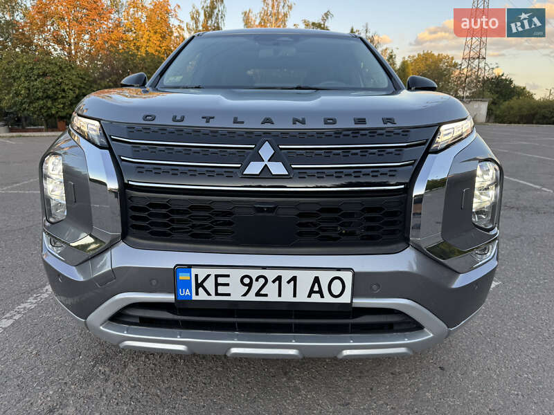 Внедорожник / Кроссовер Mitsubishi Outlander 2021 в Кривом Роге