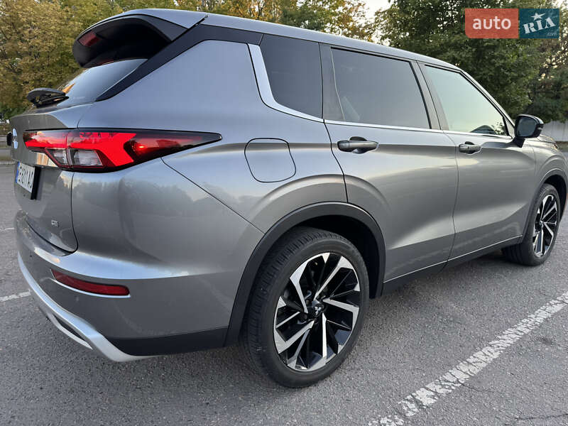 Внедорожник / Кроссовер Mitsubishi Outlander 2021 в Кривом Роге