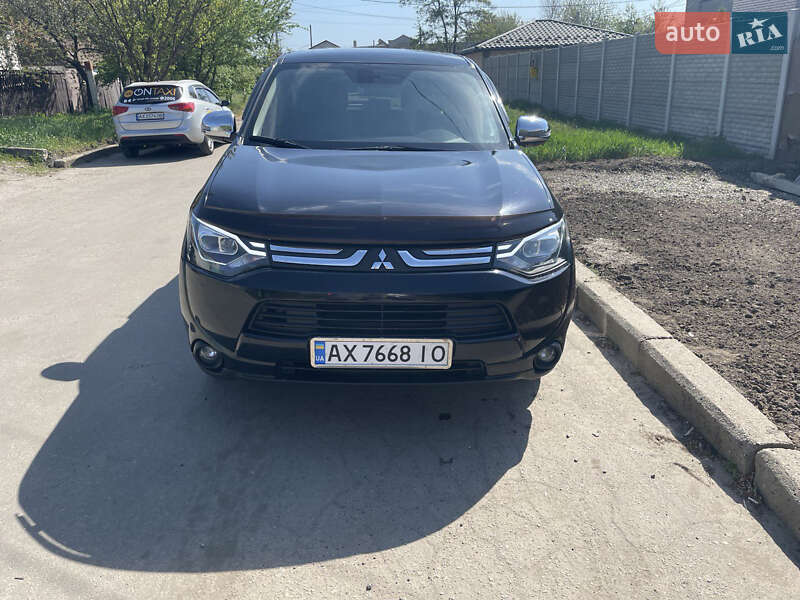Позашляховик / Кросовер Mitsubishi Outlander 2013 в Харкові фото 2 Позашляховик / Кросовер Mitsubishi Outlander 2013 в Харкові