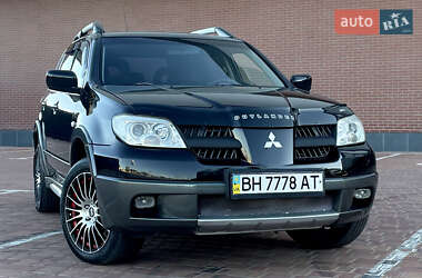 Внедорожник / Кроссовер Mitsubishi Outlander 2005 в 