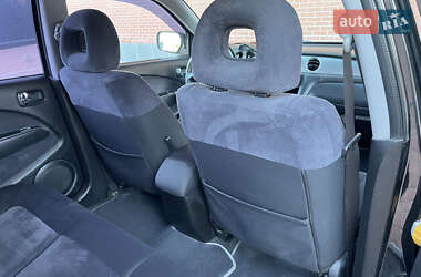 Внедорожник / Кроссовер Mitsubishi Outlander 2005 в 