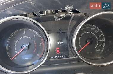 Внедорожник / Кроссовер Mitsubishi Outlander 2010 в 