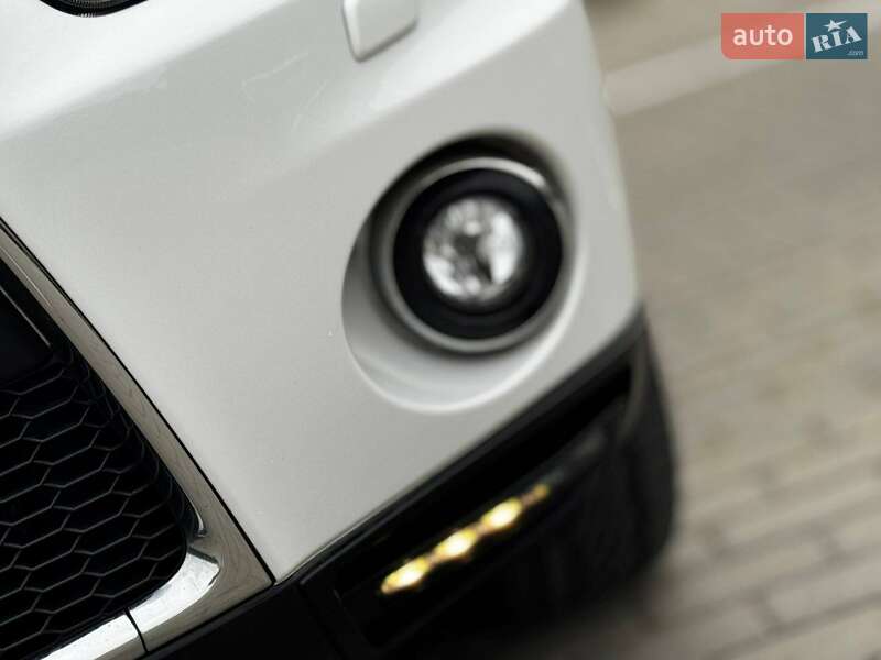 Внедорожник / Кроссовер Mitsubishi Outlander 2011 в Дрогобыче