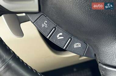 Внедорожник / Кроссовер Mitsubishi Outlander 2011 в 