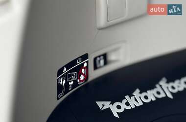 Внедорожник / Кроссовер Mitsubishi Outlander 2011 в 