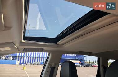 Внедорожник / Кроссовер Mitsubishi Outlander 2015 в 