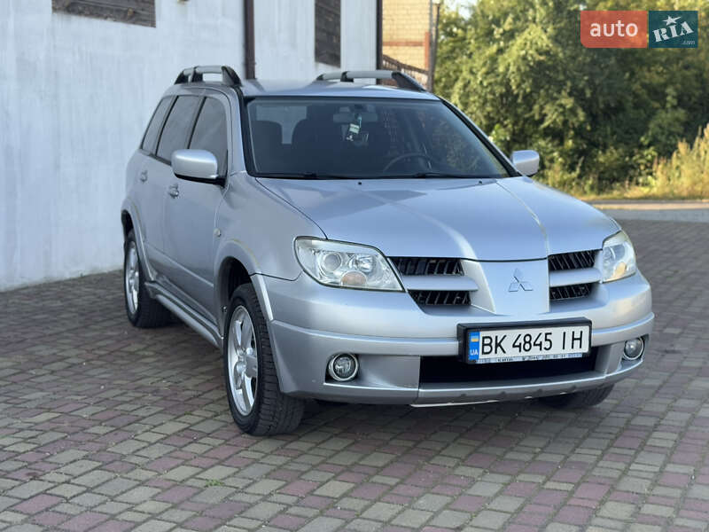 Внедорожник / Кроссовер Mitsubishi Outlander 2007 в Ровно