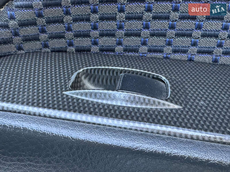 Внедорожник / Кроссовер Mitsubishi Outlander 2007 в Ровно
