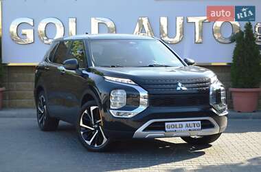 Внедорожник / Кроссовер Mitsubishi Outlander 2021 в Одессе