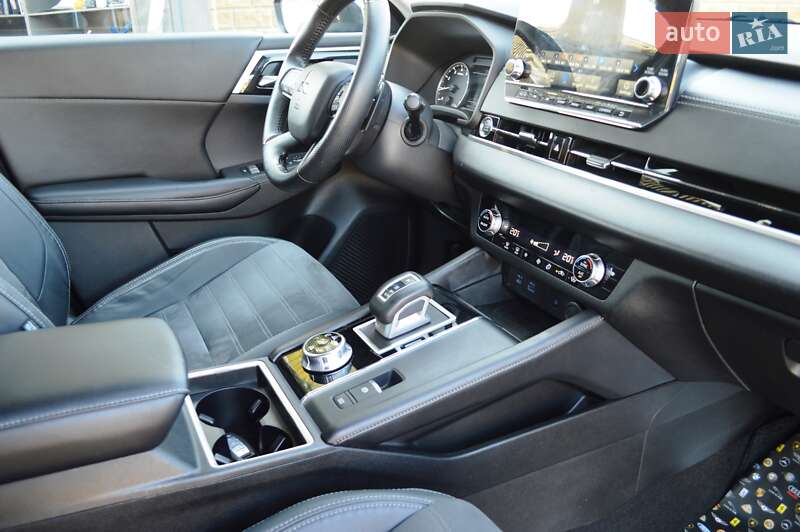 Позашляховик / Кросовер Mitsubishi Outlander 2021 в Одесі