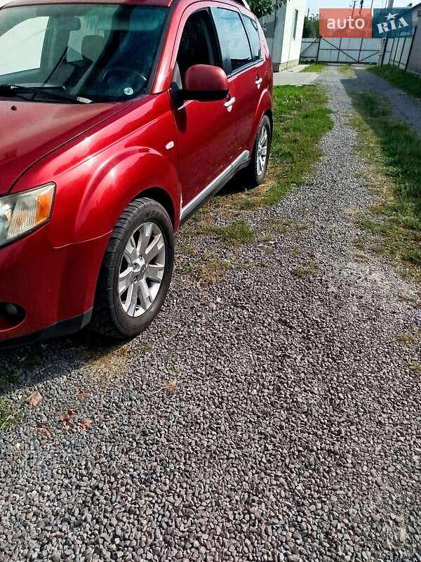 Внедорожник / Кроссовер Mitsubishi Outlander 2007 в Львове