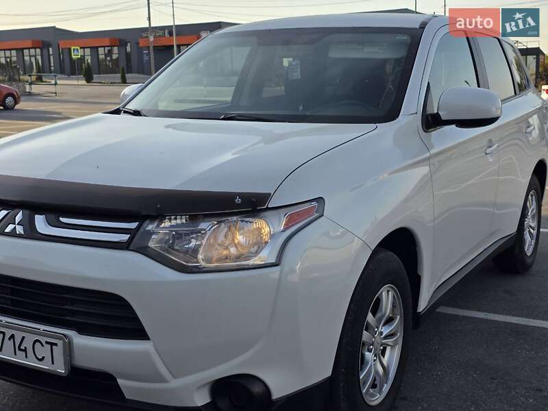 Позашляховик / Кросовер Mitsubishi Outlander 2013 в Тернополі фото 14 Позашляховик / Кросовер Mitsubishi Outlander 2013 в Тернополі