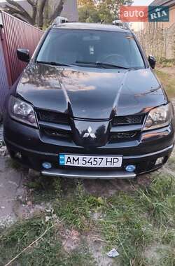 Внедорожник / Кроссовер Mitsubishi Outlander 2003 в Житомире