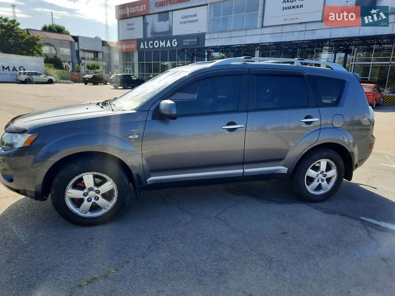 Позашляховик / Кросовер Mitsubishi Outlander 2008 в Дніпрі