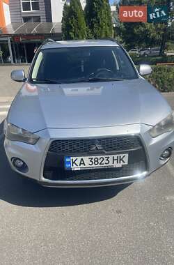 Внедорожник / Кроссовер Mitsubishi Outlander 2013 в Киеве