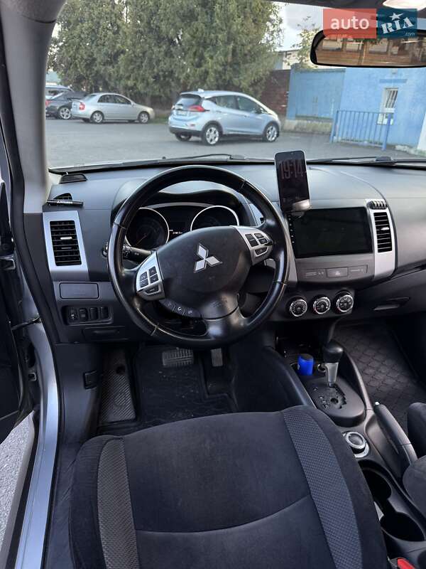 Внедорожник / Кроссовер Mitsubishi Outlander 2010 в Ужгороде