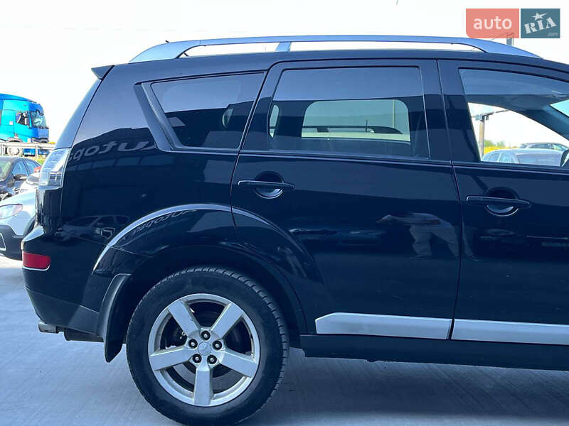 Позашляховик / Кросовер Mitsubishi Outlander 2007 в Львові