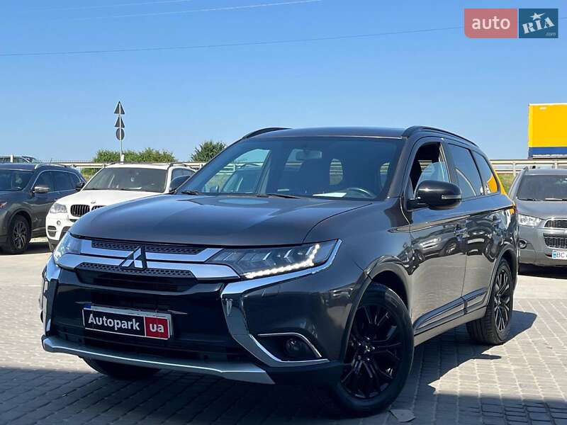 Внедорожник / Кроссовер Mitsubishi Outlander 2017 в Львове