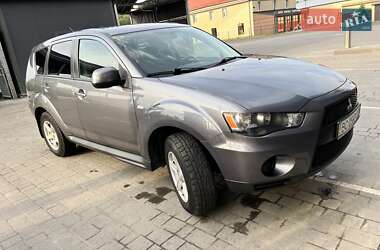 Внедорожник / Кроссовер Mitsubishi Outlander 2012 в Львове