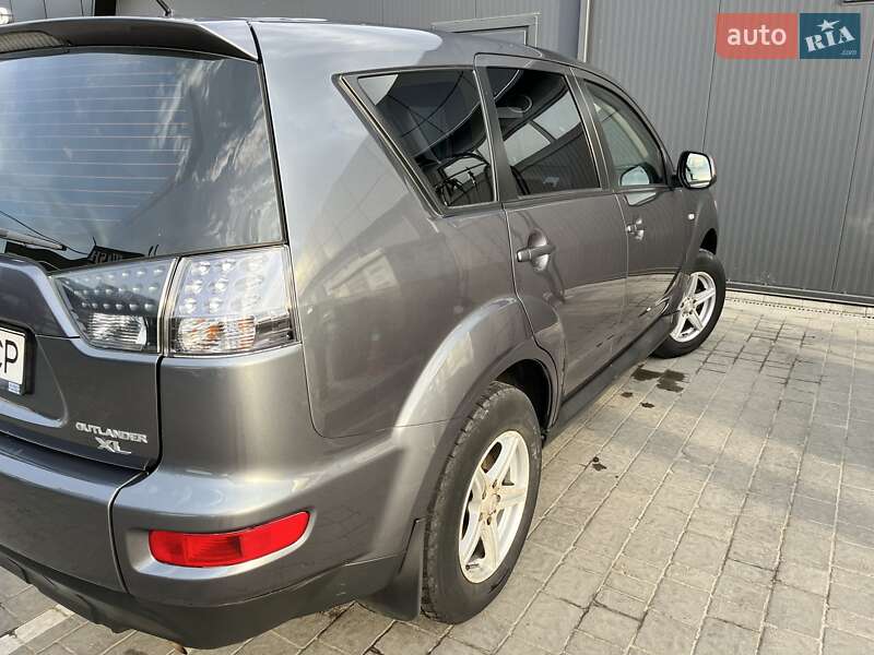 Позашляховик / Кросовер Mitsubishi Outlander 2012 в Львові