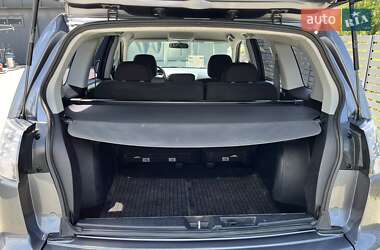 Внедорожник / Кроссовер Mitsubishi Outlander 2012 в 