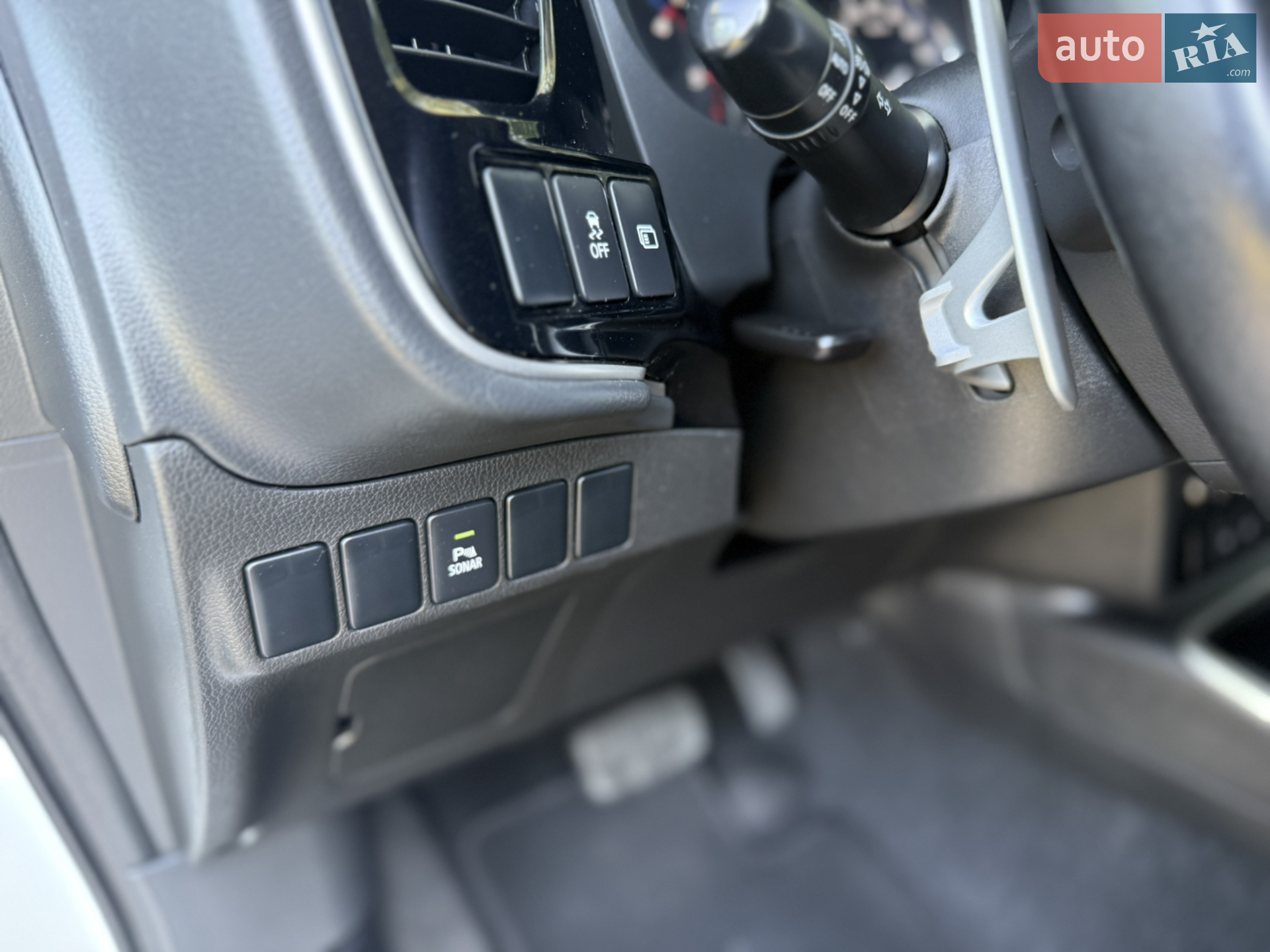 2016 Mitsubishi Outlander - мініатюра 43