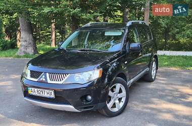 Внедорожник / Кроссовер Mitsubishi Outlander 2008 в Дубно