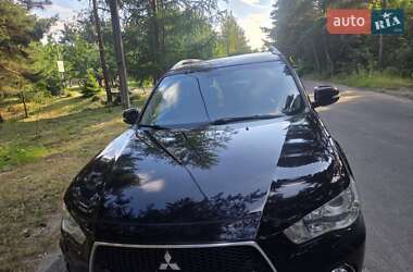 Внедорожник / Кроссовер Mitsubishi Outlander 2009 в 