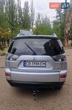 Внедорожник / Кроссовер Mitsubishi Outlander 2006 в 