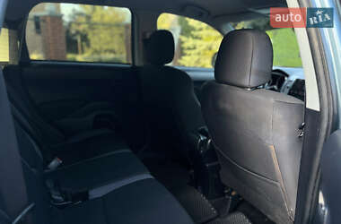 Внедорожник / Кроссовер Mitsubishi Outlander 2007 в 