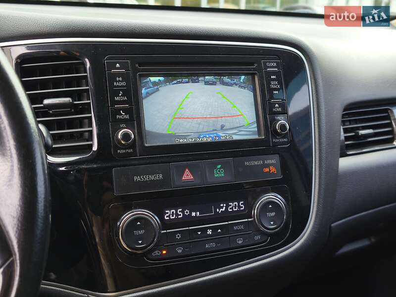 Внедорожник / Кроссовер Mitsubishi Outlander 2016 в Днепре