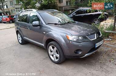 Внедорожник / Кроссовер Mitsubishi Outlander 2008 в 