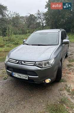 Позашляховик / Кросовер Mitsubishi Outlander 2012 в Коломиї