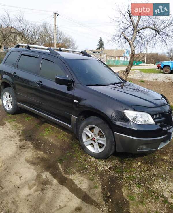 Mitsubishi Outlander 2008