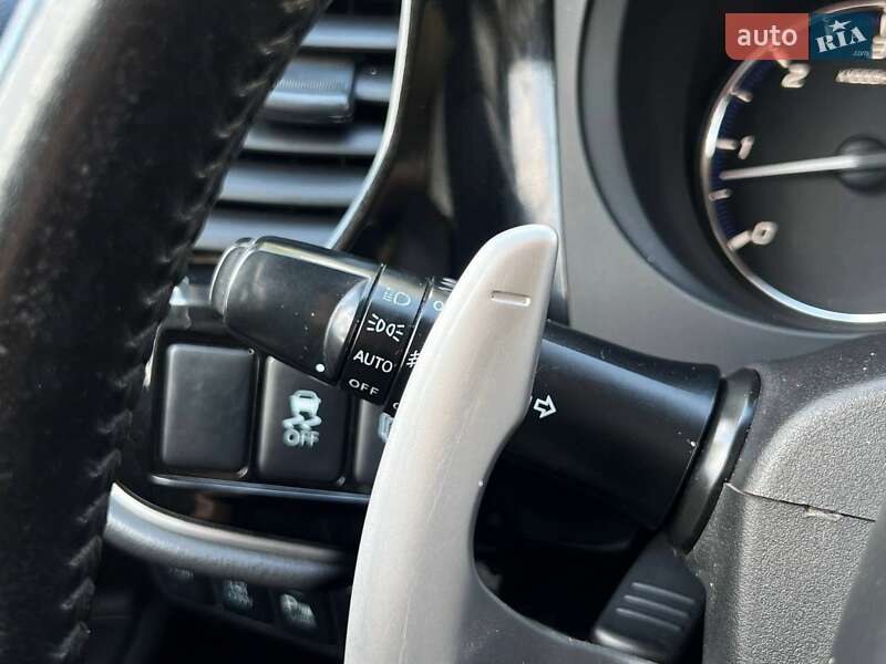 Внедорожник / Кроссовер Mitsubishi Outlander 2013 в Киеве