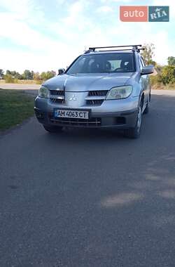 Внедорожник / Кроссовер Mitsubishi Outlander 2005 в Нежине