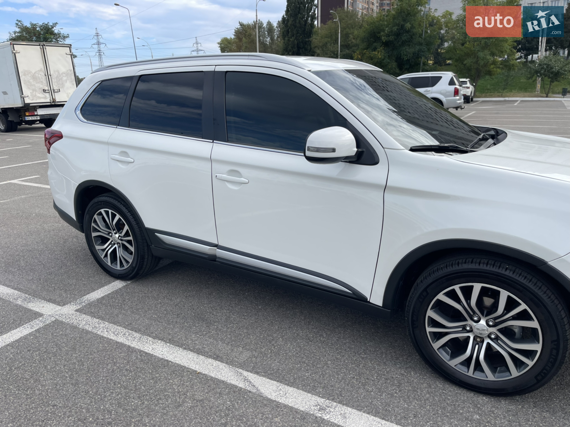 2017 Mitsubishi Outlander - мініатюра 23
