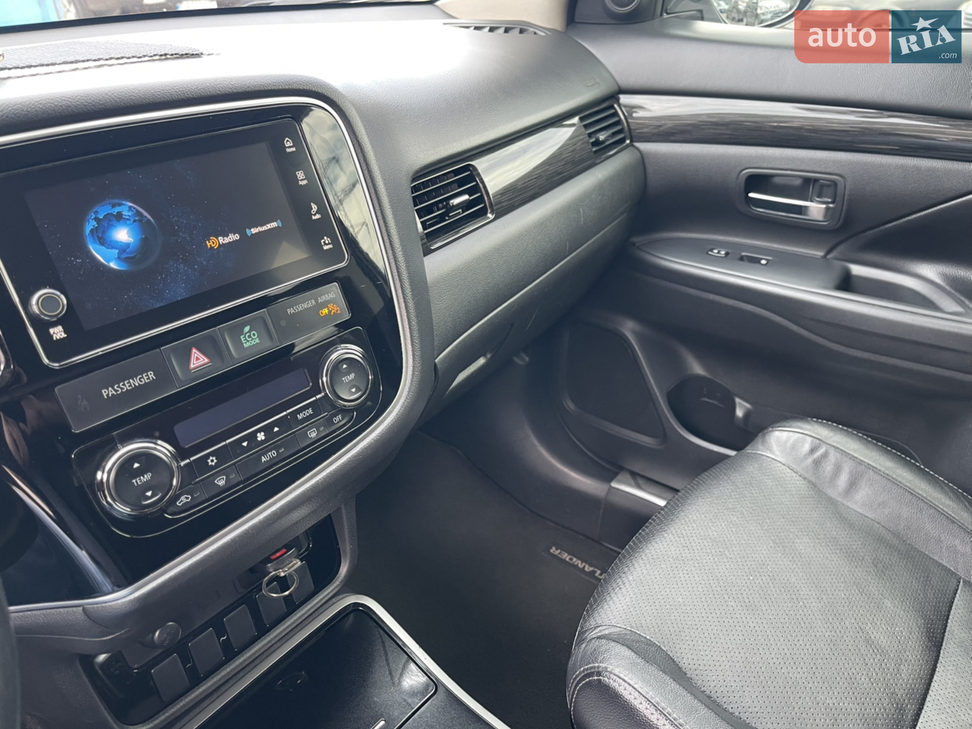 2017 Mitsubishi Outlander - мініатюра 27