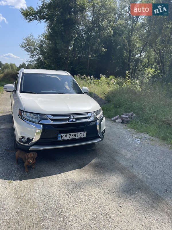 Позашляховик / Кросовер Mitsubishi Outlander 2017 в Києві фото 36 Позашляховик / Кросовер Mitsubishi Outlander 2017 в Києві