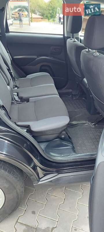 Позашляховик / Кросовер Mitsubishi Outlander 2012 в Чернівцях фото 15 Позашляховик / Кросовер Mitsubishi Outlander 2012 в Чернівцях