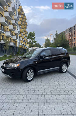 Позашляховик / Кросовер Mitsubishi Outlander 2009 в Львові