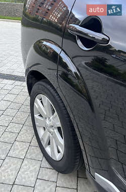 Внедорожник / Кроссовер Mitsubishi Outlander 2009 в 