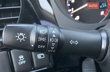 Внедорожник / Кроссовер Mitsubishi Outlander 2019 в 