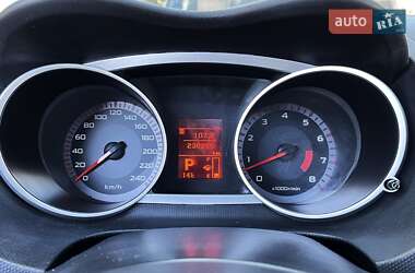 Внедорожник / Кроссовер Mitsubishi Outlander 2008 в 