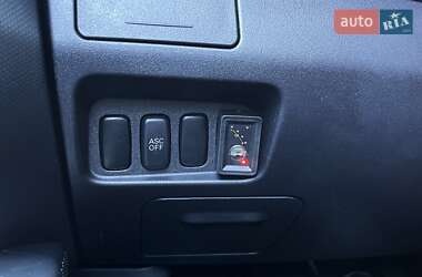 Внедорожник / Кроссовер Mitsubishi Outlander 2008 в 