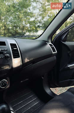 Внедорожник / Кроссовер Mitsubishi Outlander 2007 в 